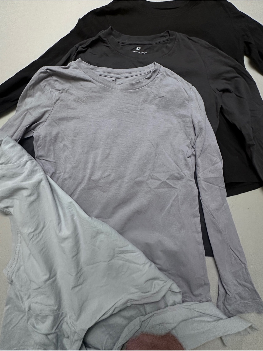 H&M Long Sleeve Crew Neck Tees - Set of 4 - Picture 5 of 6